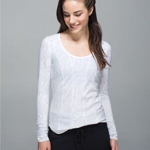 Lululemon Between The Lines Long Sleeve Desert Snake White Silver Fox/Size 10